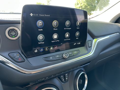 Used 2023 Chevrolet Blazer LT w/ Driver Confidence Package image 26