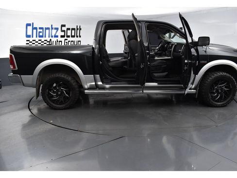 Used 2016 RAM 1500 Laramie w/ Convenience Group AWD/4WD image 28