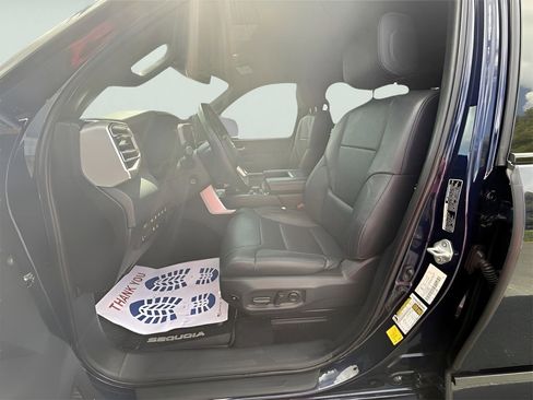 Used 2023 Toyota Sequoia Platinum image 20
