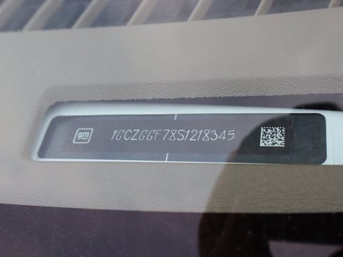 New 2025 Chevrolet Express 3500 w/ Chrome Appearance Package image 31