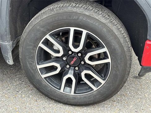 Used 2021 GMC Sierra 1500 AT4 w/ AT4 Premium Package image 5