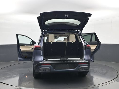 Used 2023 INFINITI QX60 Sensory w/ Cargo Package AWD/4WD image 34