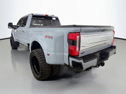 Used 2025 Ford F450 Platinum w/ Platinum Plus Package AWD/4WD image 7