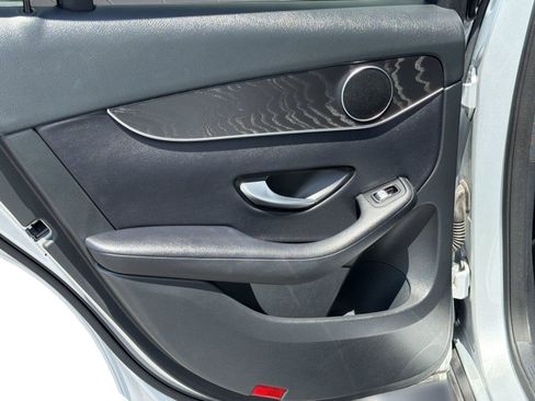 Used 2018 Mercedes-Benz GLC 300 image 30
