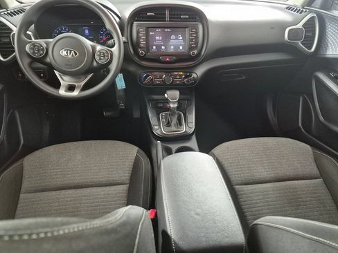 Used 2020 Kia Soul S FWD image 23