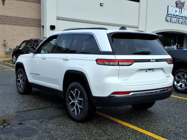 Used 2025 Jeep Grand Cherokee Limited AWD/4WD image 7