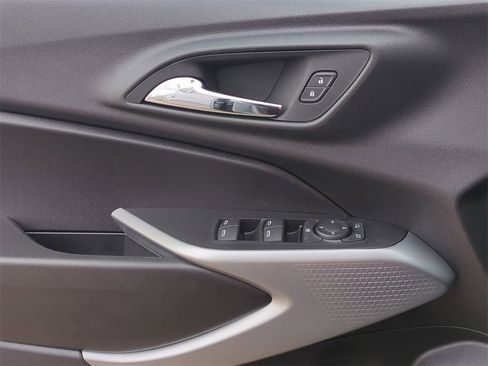 New 2026 Chevrolet Trax RS w/ Driver Confidence Package image 21