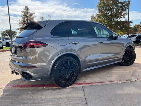 Used 2016 Porsche Cayenne GTS image 6