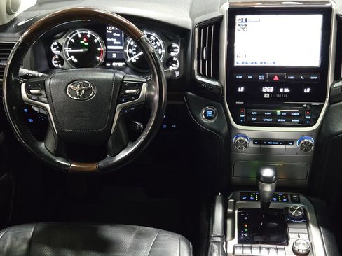 Used 2019 Toyota Land Cruiser AWD/4WD image 48