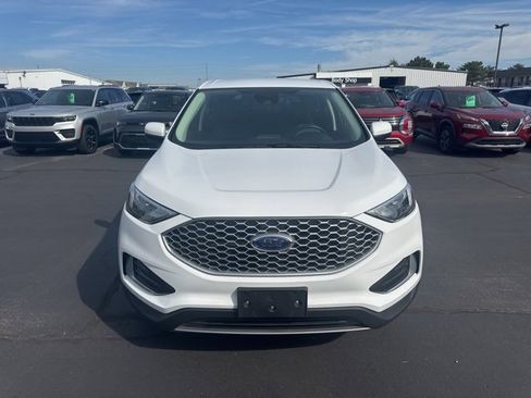 Used 2024 Ford Edge SEL image 9