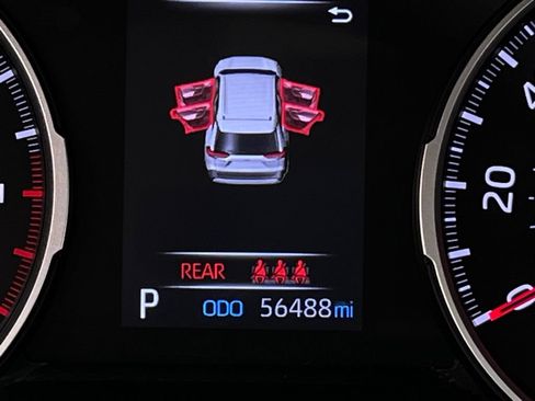 Used 2022 Toyota RAV4 XLE w/ Convenience Package AWD/4WD image 17