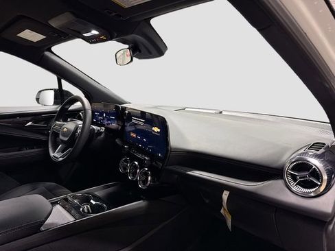 New 2026 Chevrolet Blazer EV LT image 32