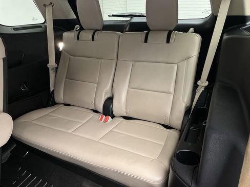 Certified 2020 Ford Explorer XLT w/ Equipment Group 202A image 14