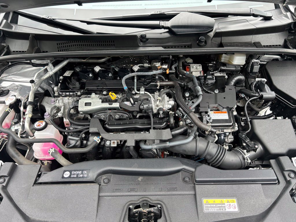Certified 2024 Toyota Prius LE FWD image 25