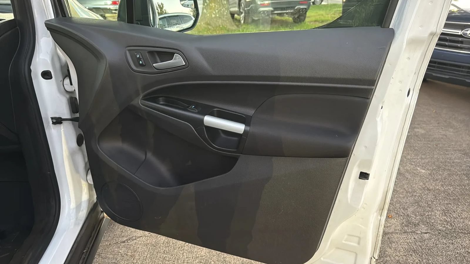 Used 2018 Ford Transit Connect XLT FWD image 25