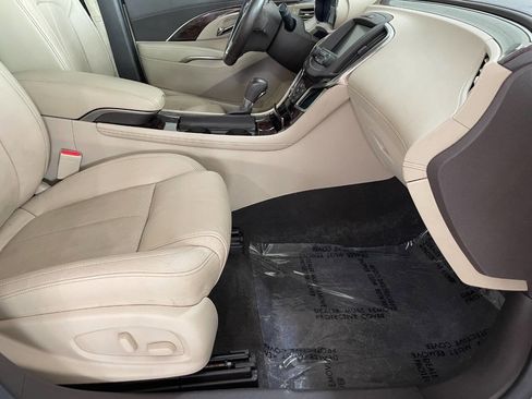 Used 2015 Buick LaCrosse Premium image 29