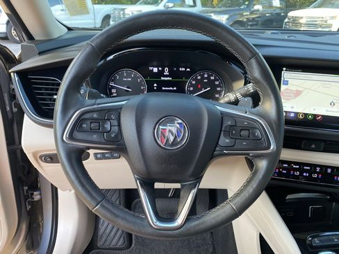 Used 2022 Buick Envision Avenir w/ Technology Package II image 11