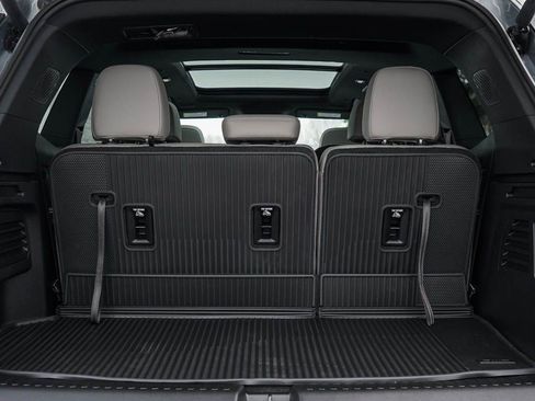 New 2026 GMC Acadia Elevation w/ Black Edition image 8