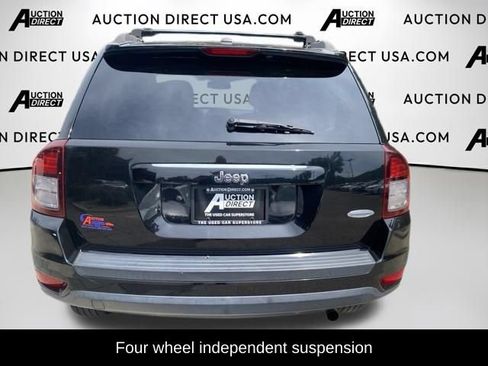 Used 2016 Jeep Compass Latitude FWD image 5