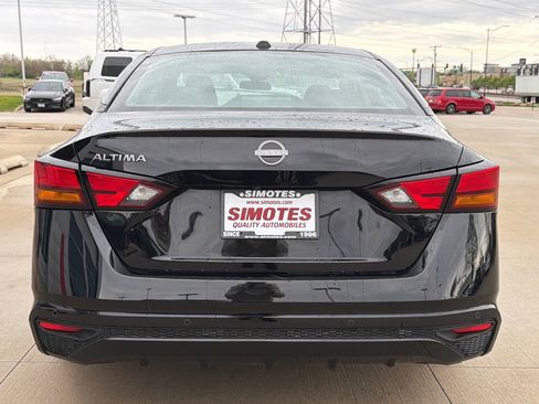 Used 2025 Nissan Altima 2.5 SV image 7