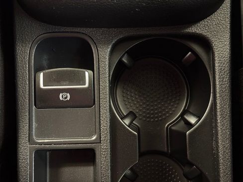 Used 2018 Volkswagen Tiguan Limited AWD/4WD image 35