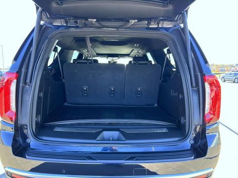 Used 2022 GMC Yukon XL Denali image 22