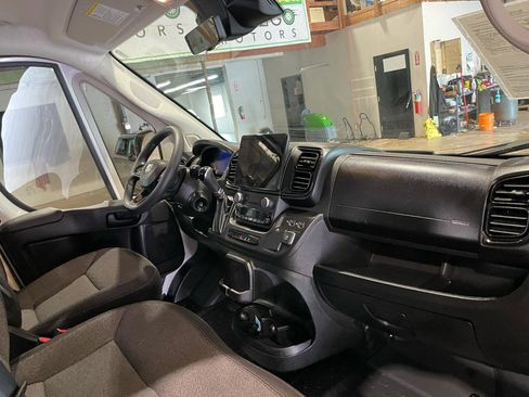 Used 2022 RAM ProMaster 2500 FWD image 13