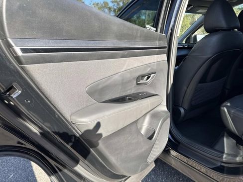 Used 2022 Hyundai Tucson Limited w/ Cargo Package image 13