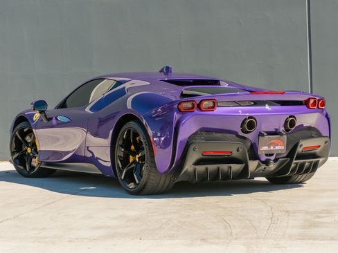 Used 2022 Ferrari SF90 Stradale image 9