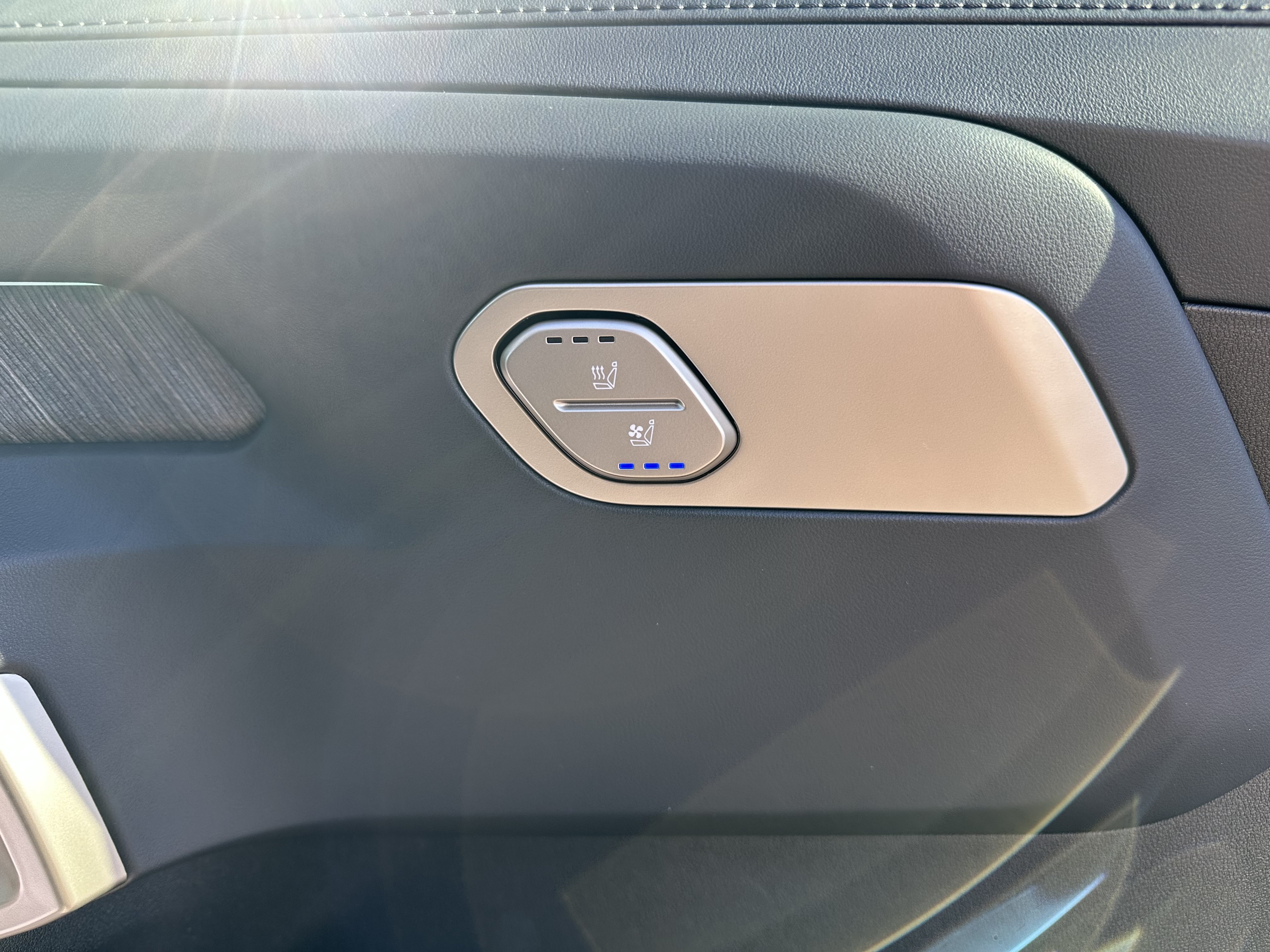 New 2027 Kia Telluride SX Prestige AWD/4WD image 24