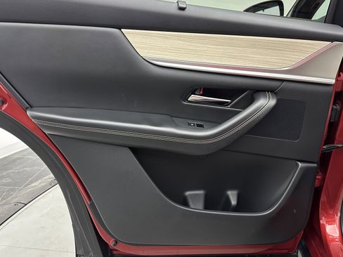 Used 2024 MAZDA CX-90 Plug-In Hybrid w/ Preferred image 31