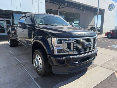 Used 2020 Ford F450 Platinum w/ FX4 Off-Road Package AWD/4WD image 7