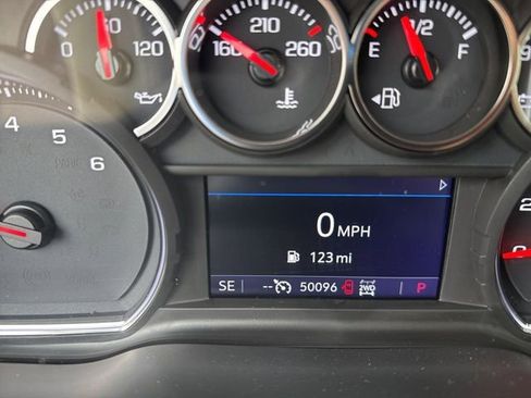 Used 2021 Chevrolet Silverado 1500 LT Trail Boss w/ LT Trail Boss Premium Package image 14