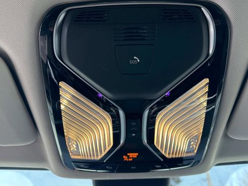 Used 2021 BMW X7 xDrive40i w/ Cold Weather Package image 27