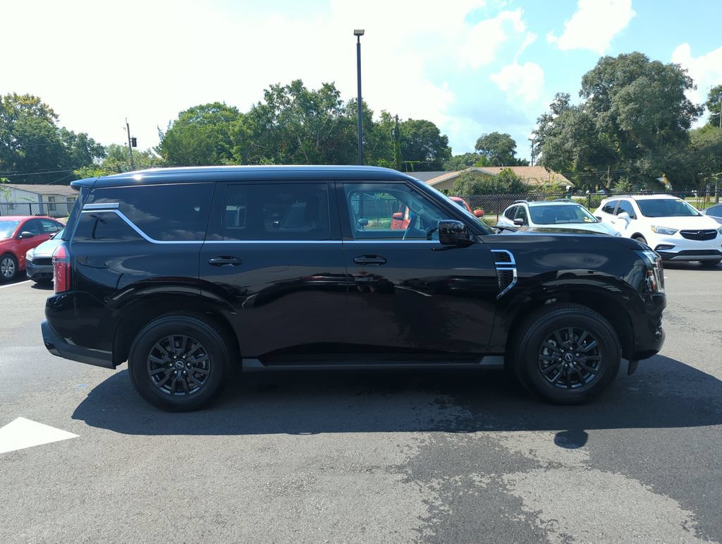 Used 2025 Nissan Armada SV AWD/4WD image 8