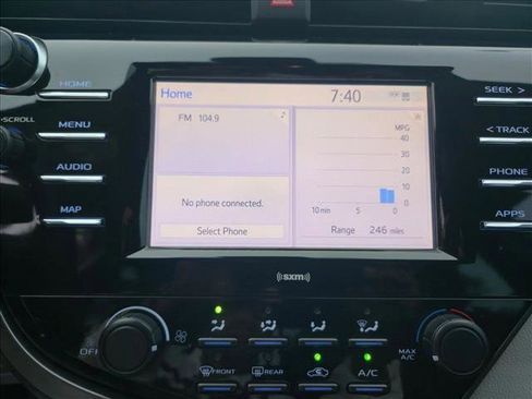 Used 2020 Toyota Camry LE image 12