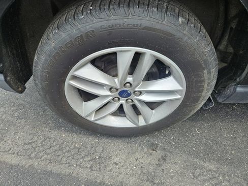 Used 2016 Ford Edge SEL AWD/4WD image 22