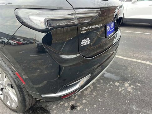 Used 2023 Buick Envision Avenir image 10