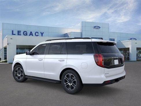New 2025 Ford Expedition Active image 4