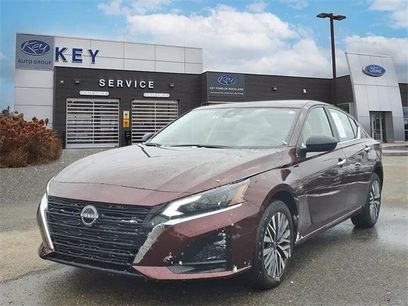 Used 2024 Nissan Altima 2.5 SV