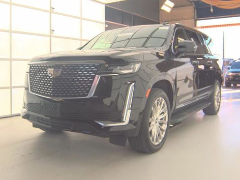 Used 2022 Cadillac Escalade ESV Premium Luxury image 1