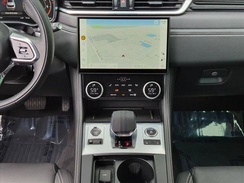 Certified 2026 Jaguar F-PACE R-Dynamic S AWD/4WD image 15