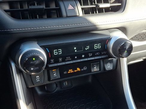 Used 2024 Toyota RAV4 XLE image 16