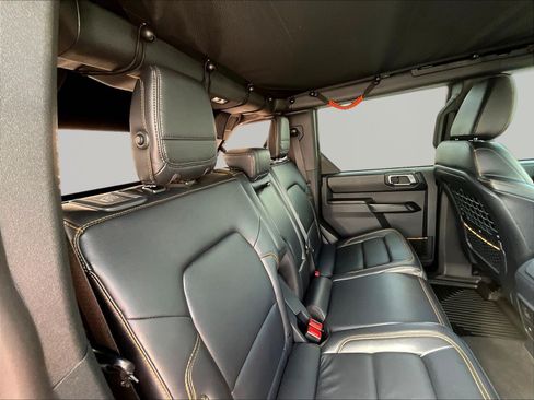 Used 2024 Ford Bronco Badlands AWD/4WD image 25