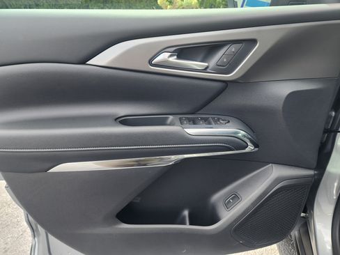 New 2025 Chevrolet Traverse LT w/ Driver Confidence Package image 24