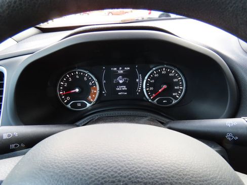 Used 2019 Jeep Renegade Sport w/ Sport Appearance Group image 35