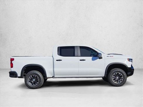 New 2026 Chevrolet Silverado 1500 ZR2 image 5