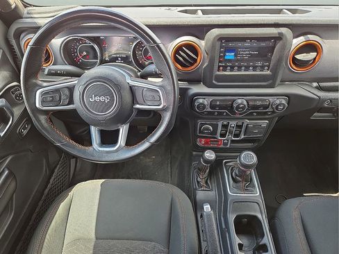 Used 2021 Jeep Gladiator Mojave w/ Safety Group AWD/4WD image 18