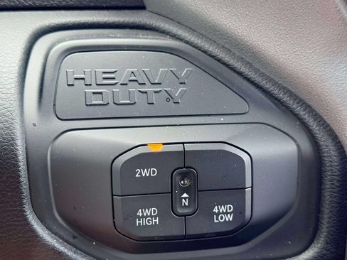 Used 2025 RAM 2500 Big Horn AWD/4WD image 21