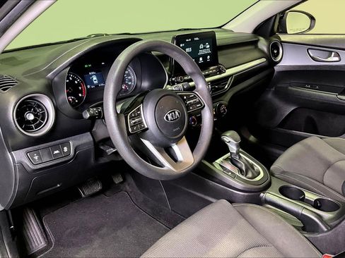 Used 2021 Kia Forte LXS image 17